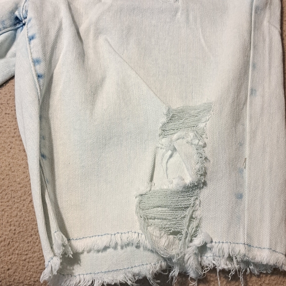 Vince Blue Women's Bermuda Shorts Size 3.. High Waist.. Distressed - Picture 4 of 8